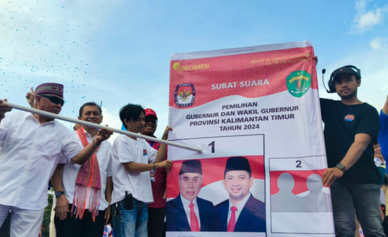 pesan-pamungkas-isran-noor-saat-kampanye-akbar-tolak-politik-uang-6741f8db807c7