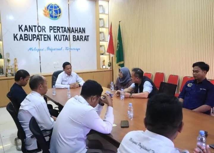 Bank-Tanah-568215561