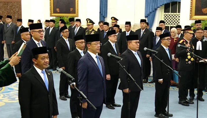 Presiden-Prabowo-Subianto-melantik-sejumlah-pejabat-dalam-perombakan-kabinet-dan-jabatan-pemerintahan-di-Istana-Negara-Jakarta-Kamis-01-10-2026.BPMI-Setpres